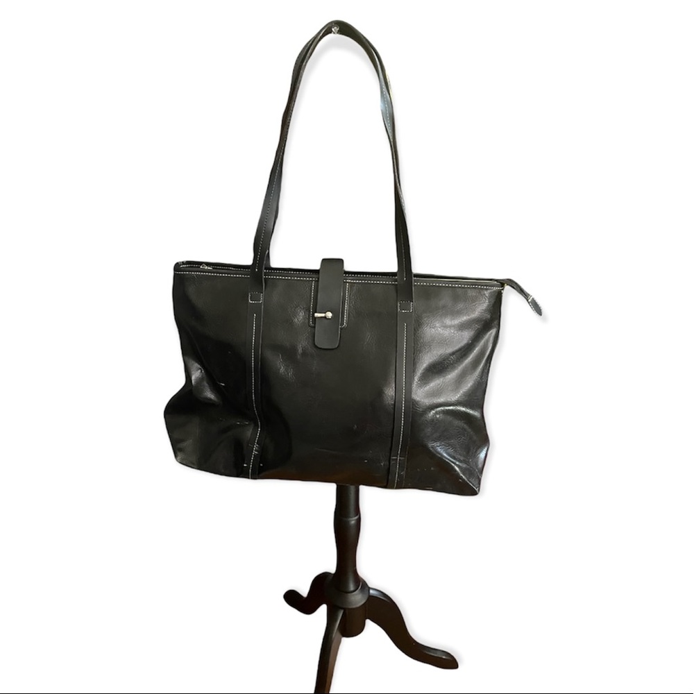 Sale‼️ Enzo Angiolini black leather handbag